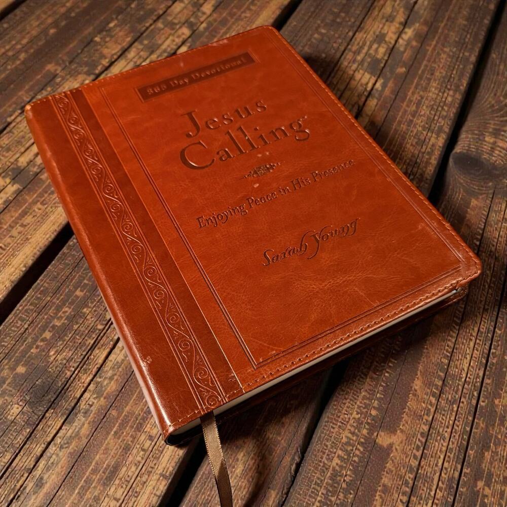 Jesus Calling Sarah Young Thomas Nelson Publishing Used Leather Large Edition
